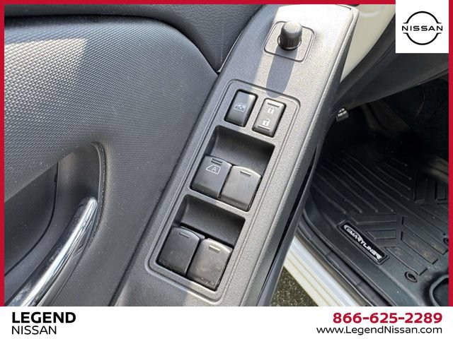 Certified 2023 Nissan Frontier SV w/ Midnight Edition Package AWD/4WD image 17
