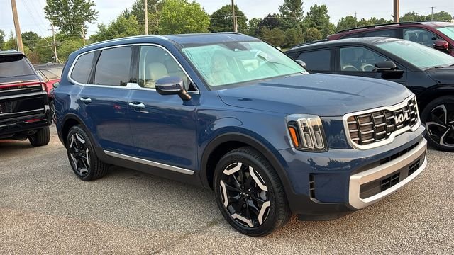 Used 2024 Kia Telluride S w/ S Sunroof Package FWD image 29