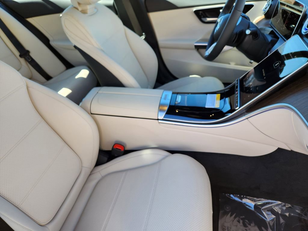 Used 2026 Mercedes-Benz C 300 4MATIC Sedan image 13