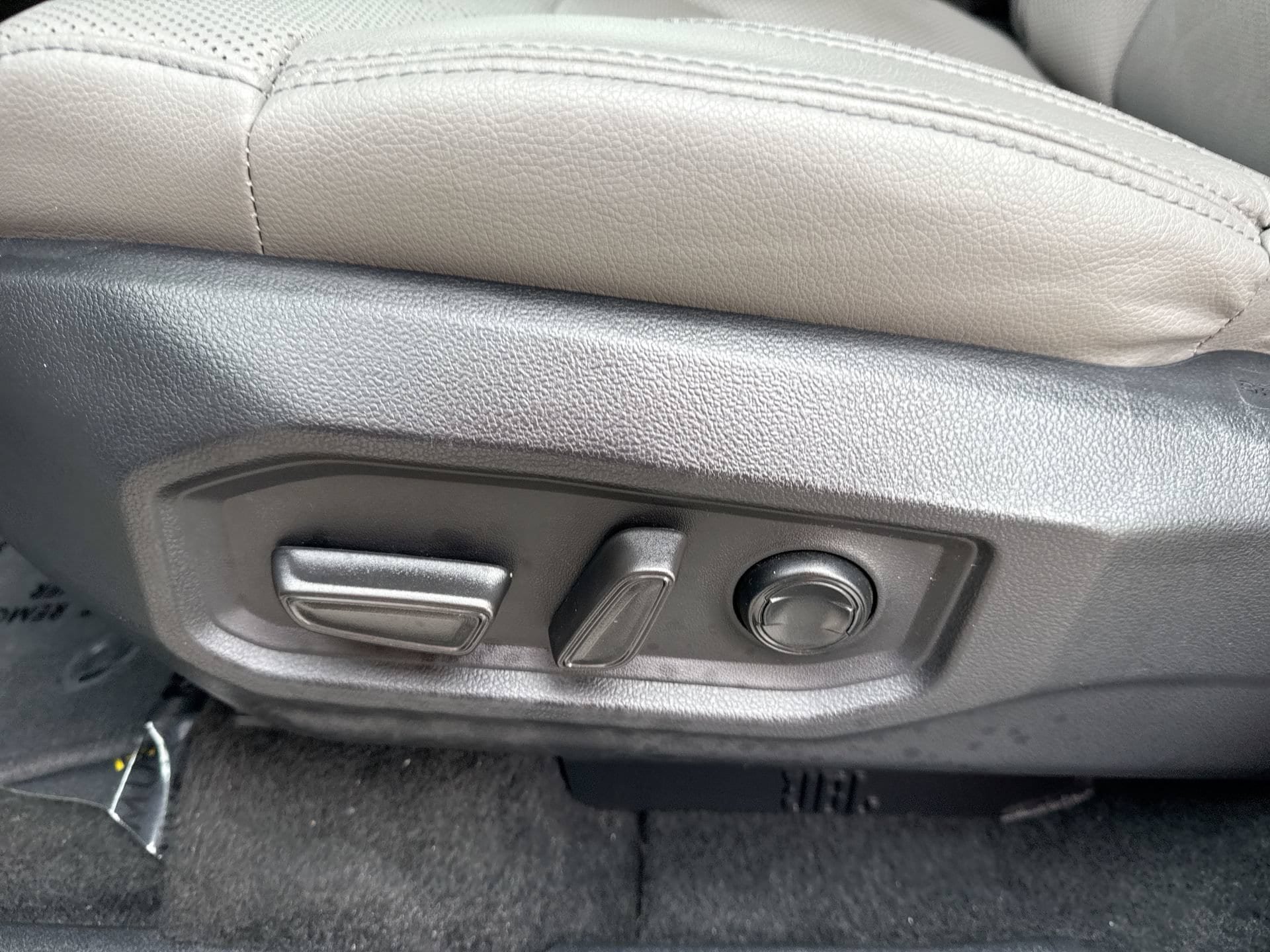 Used 2024 Toyota Tundra Limited RWD image 14