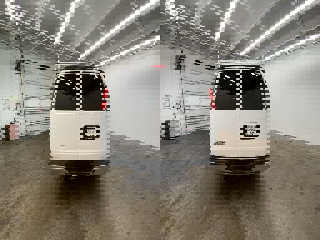 Used 2017 Chevrolet Express 2500 LT w/ LT Preferred Equipment Group image 5