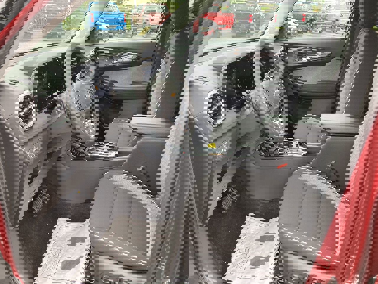 Used 2024 Chevrolet TrailBlazer LT w/ Convenience Package image 21