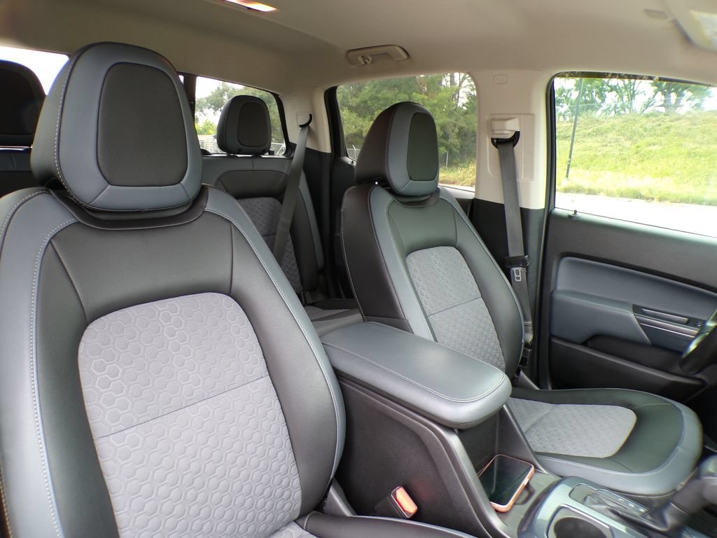 Used 2019 Chevrolet Colorado Z71 AWD/4WD image 13