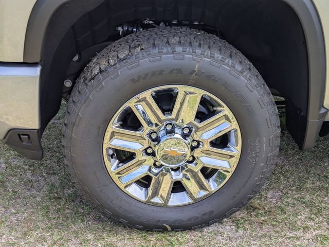 New 2026 Chevrolet Silverado 2500 High Country w/ Technology Package AWD/4WD image 7