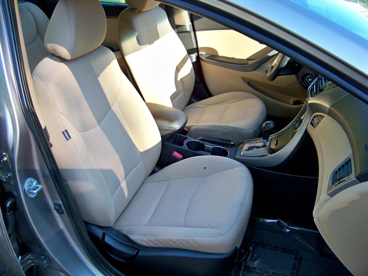 Used 2013 Hyundai Elantra GLS image 31