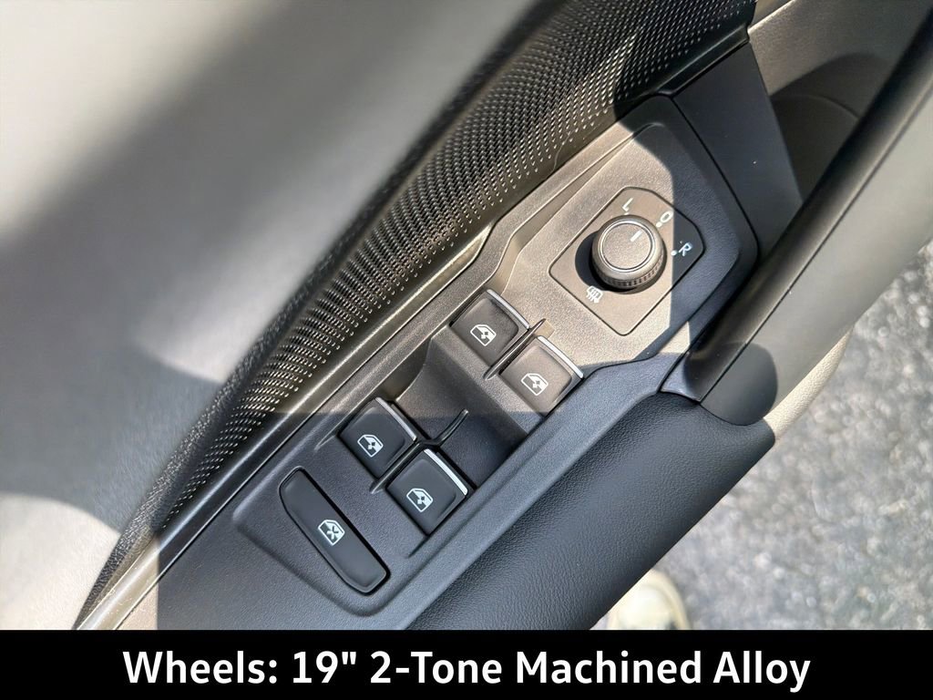 New 2026 Volkswagen Tiguan SE AWD/4WD image 13