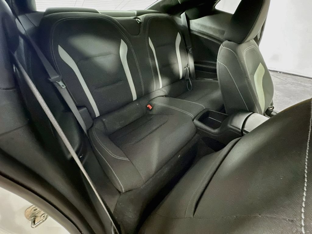 Used 2019 Chevrolet Camaro SS RWD image 11
