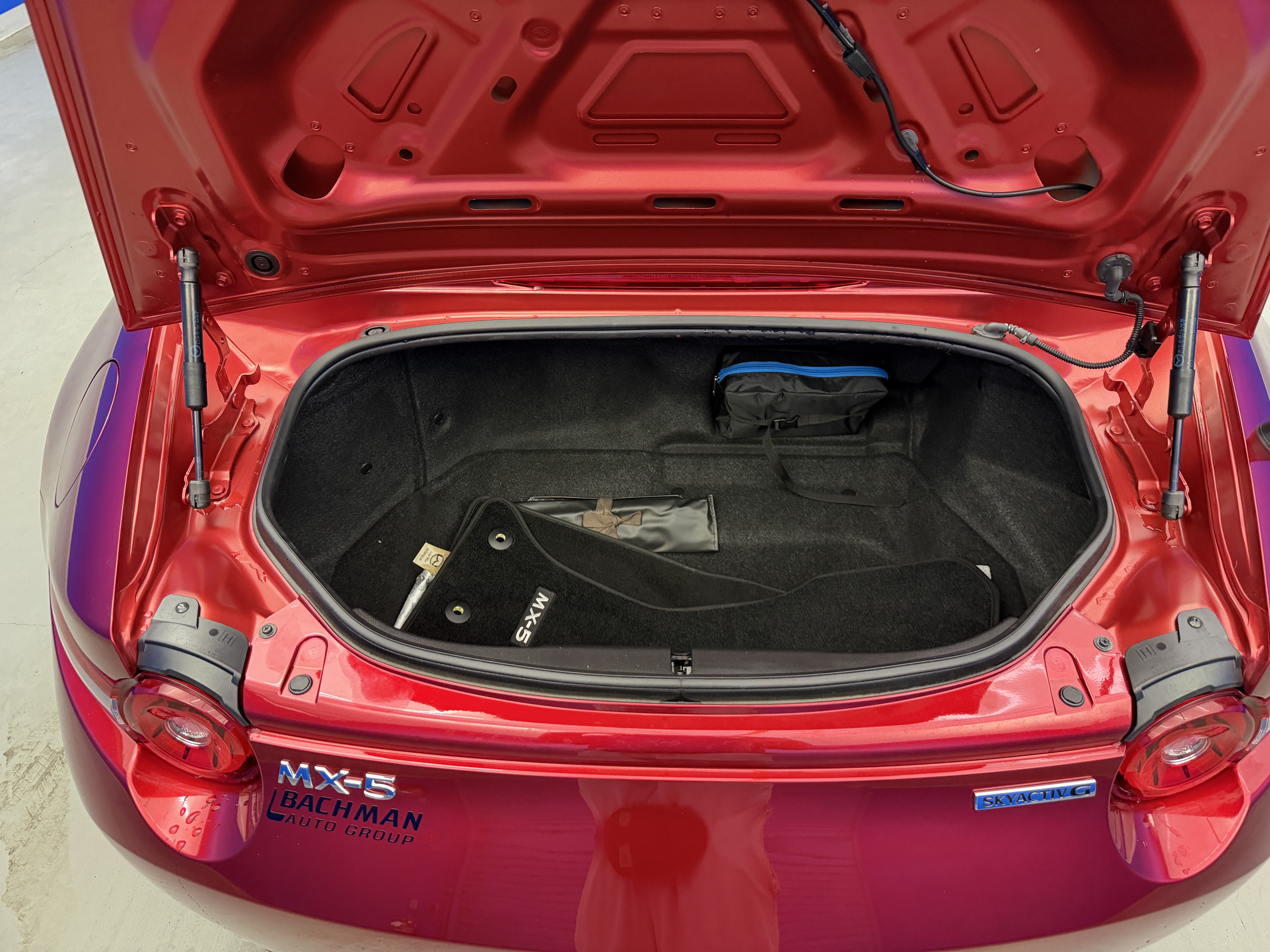 Used 2024 MAZDA MX-5 Miata Grand Touring RWD image 24