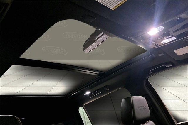 Used 2023 GMC Yukon XL AT4 image 17