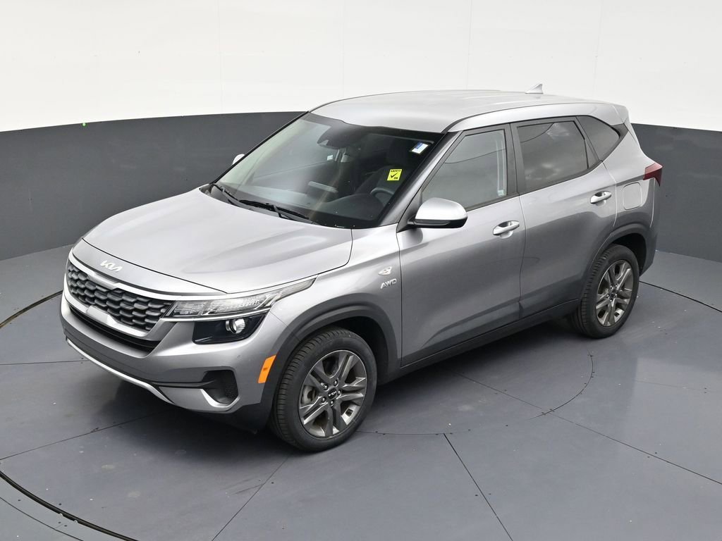Used 2022 Kia Seltos LX AWD/4WD image 12