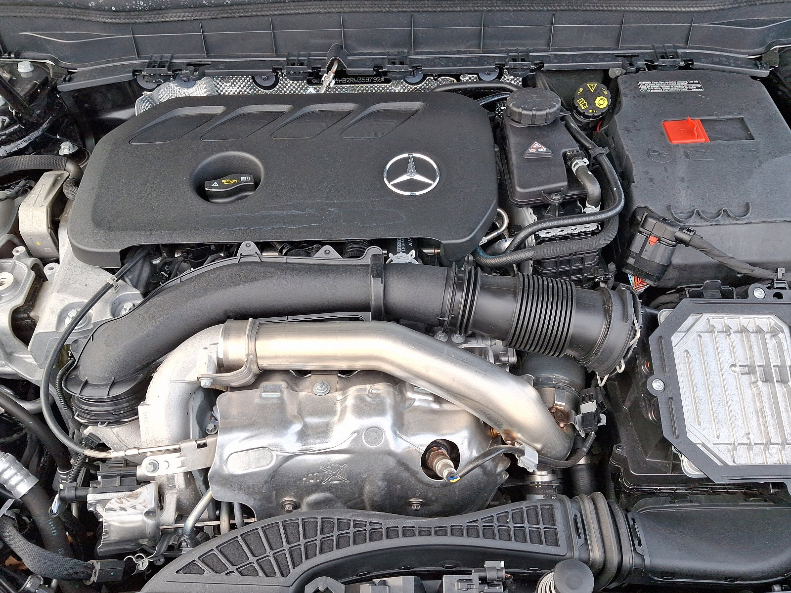 Certified 2024 Mercedes-Benz GLB 250 4MATIC image 28