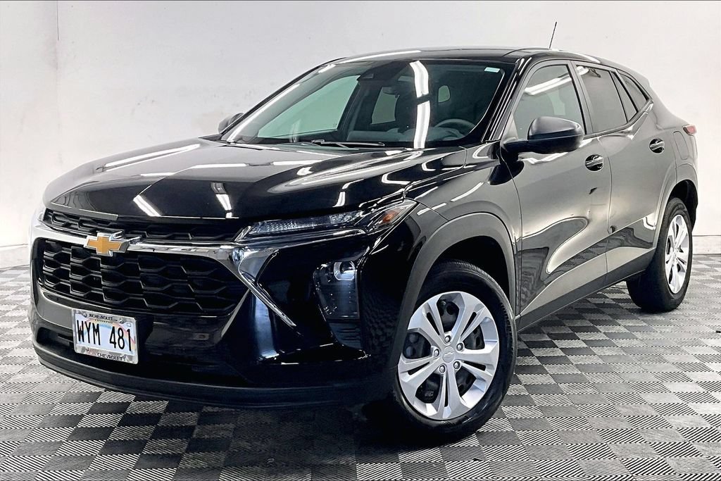 Used 2024 Chevrolet Trax LS FWD video 1