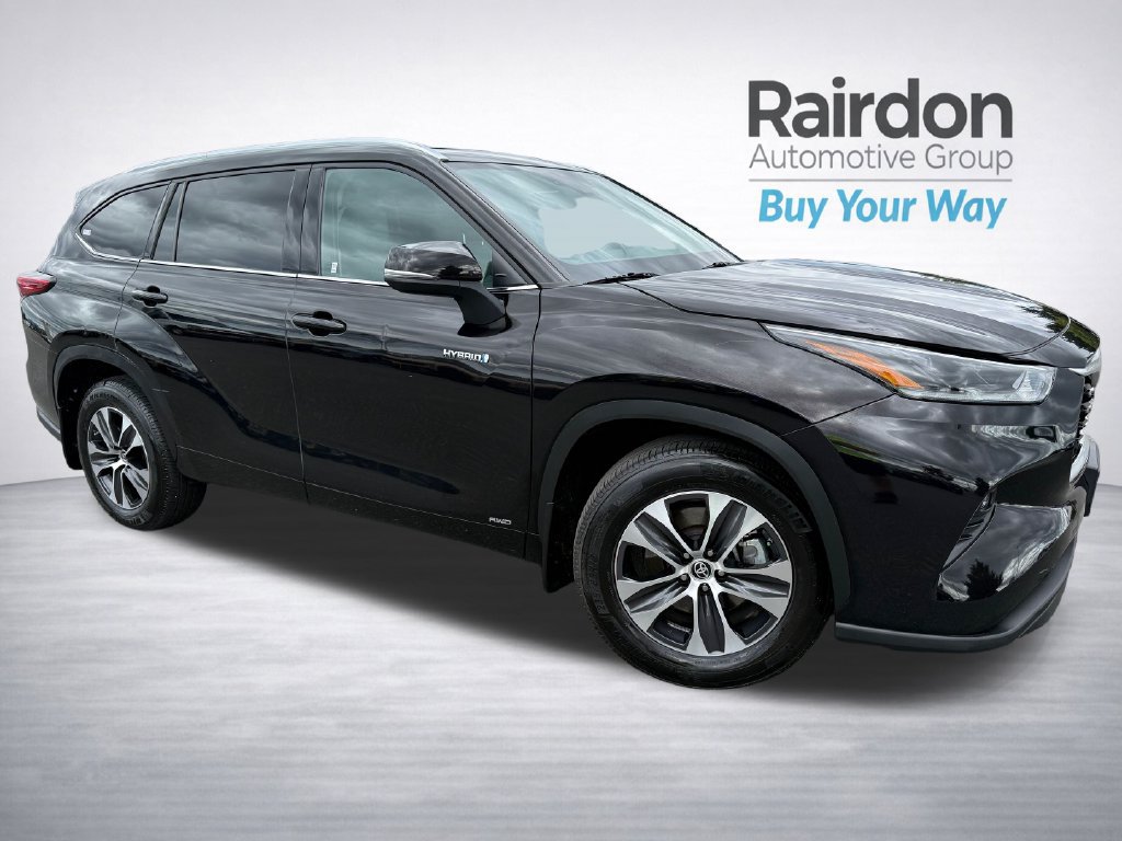 Used 2021 Toyota Highlander XLE