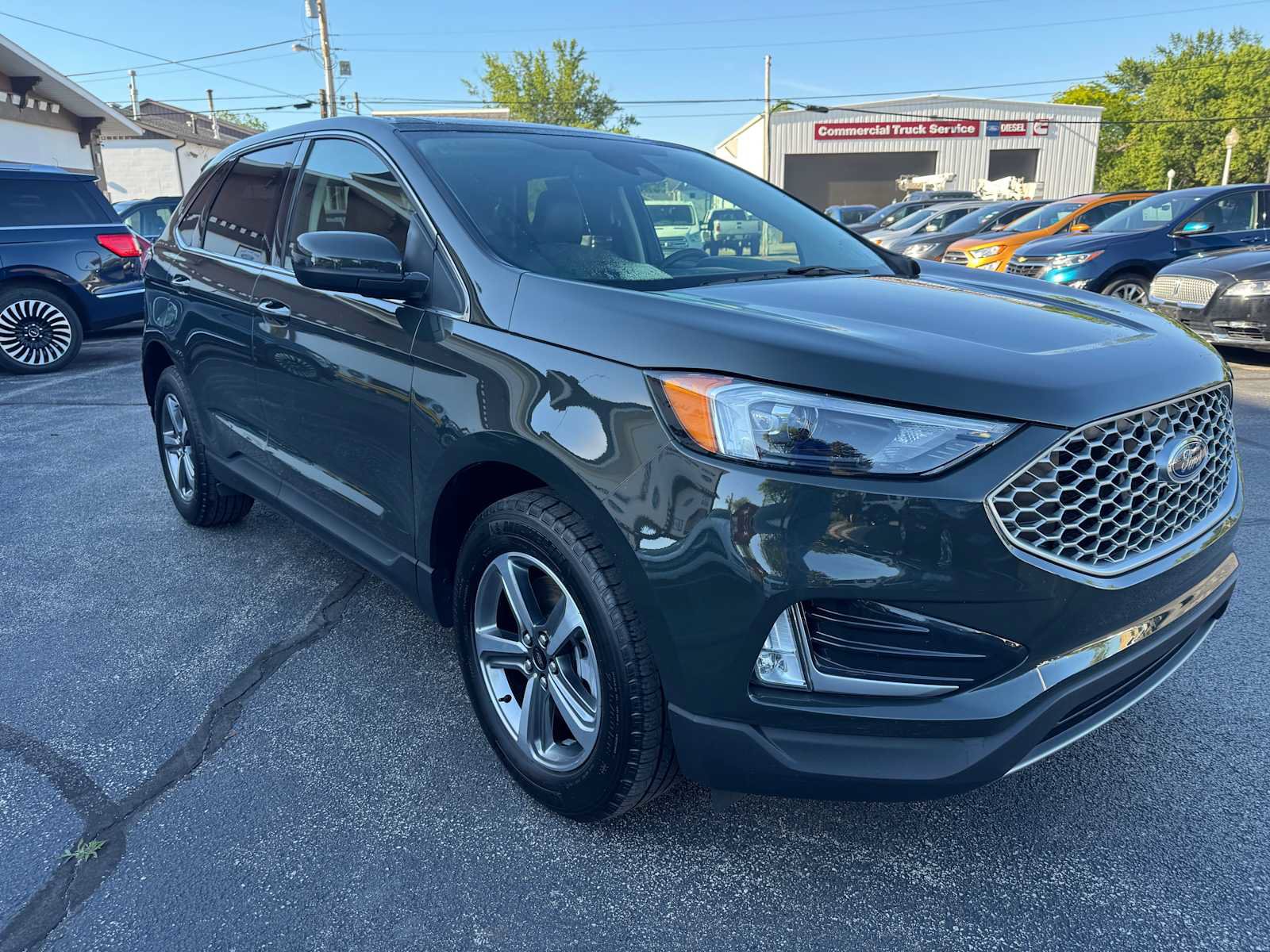 Used 2024 Ford Edge SEL w/ Convenience Package AWD/4WD image 16