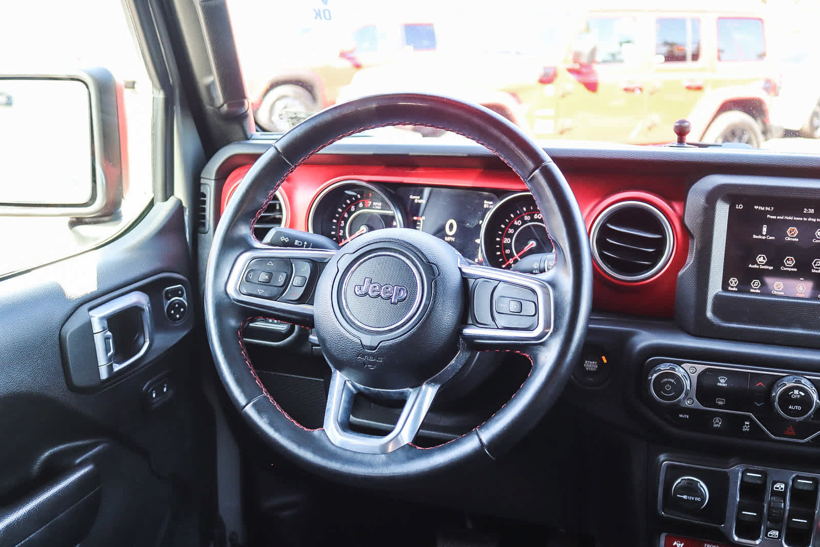 Used 2021 Jeep Wrangler Unlimited Rubicon AWD/4WD image 14