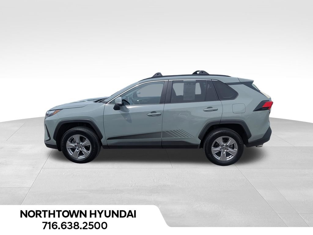 Used 2022 Toyota RAV4 XLE w/ Convenience Package AWD/4WD image 2