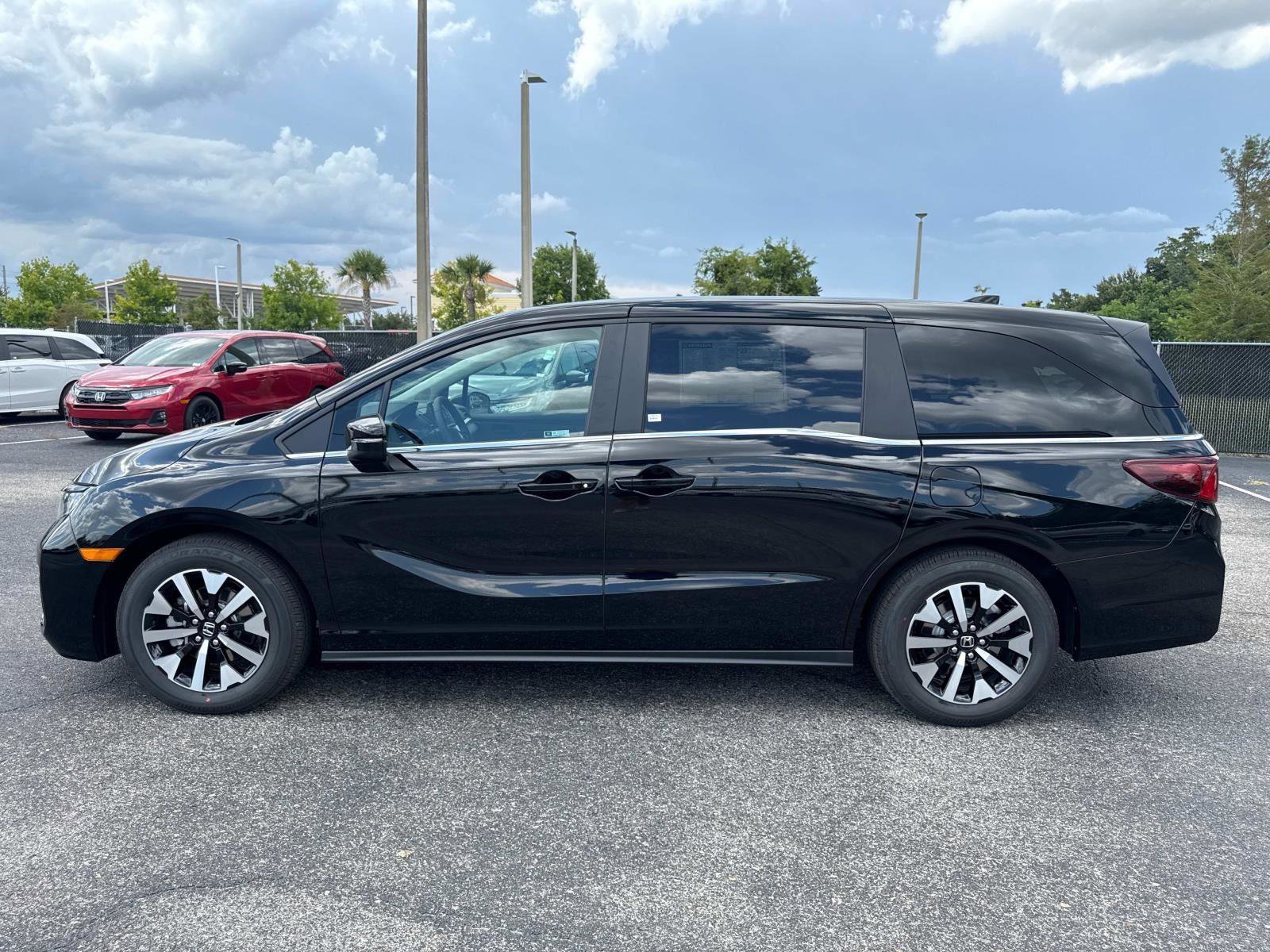 New 2026 Honda Odyssey EX-L image 7