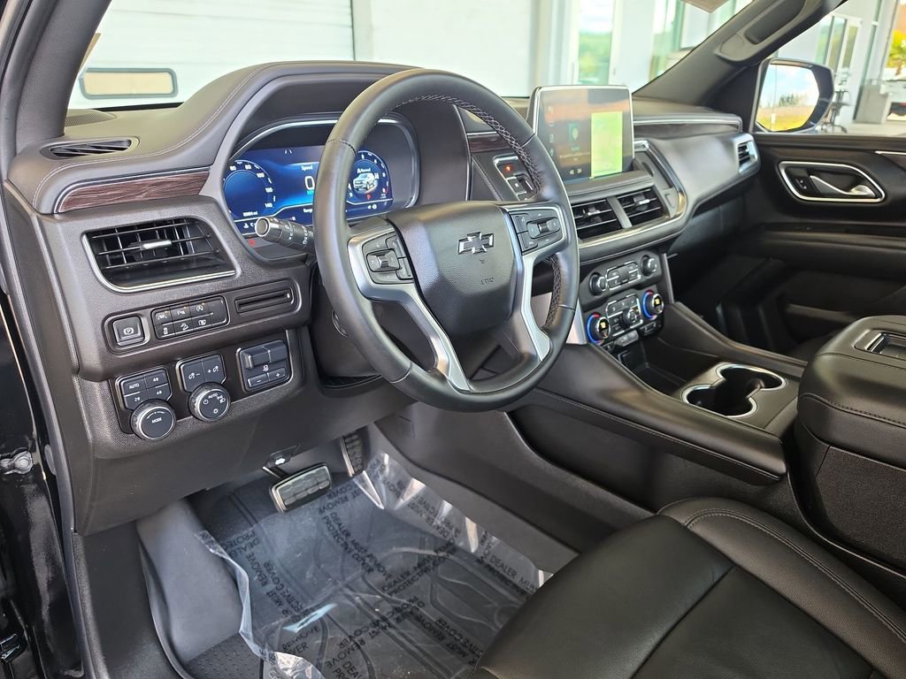 Certified 2024 Chevrolet Tahoe Z71 w/ Luxury Package image 11