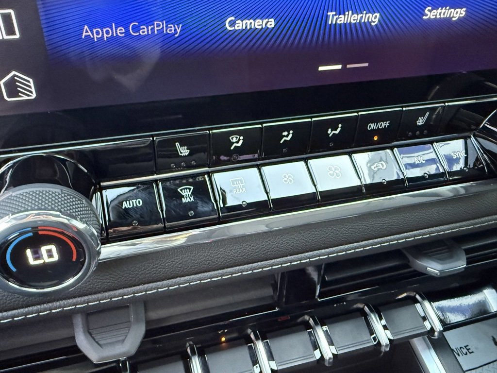 New 2026 Chevrolet Colorado LT image 18