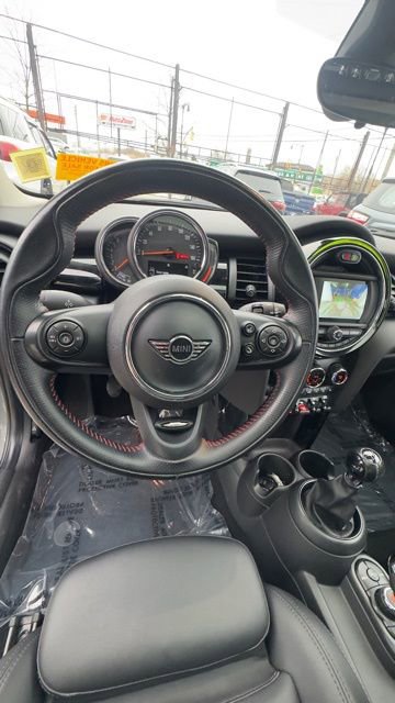 Used 2019 MINI Cooper S image 11