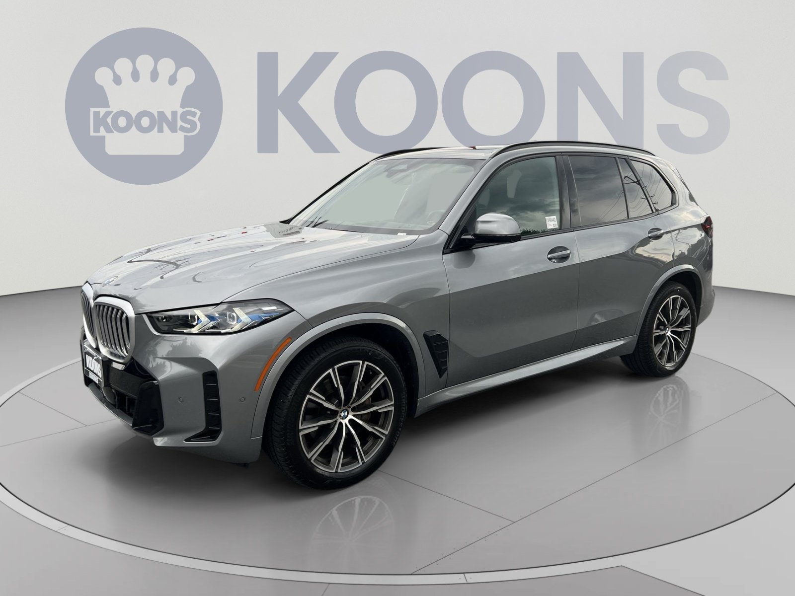 Used 2024 BMW X5 xDrive40i w/ M Sport Package