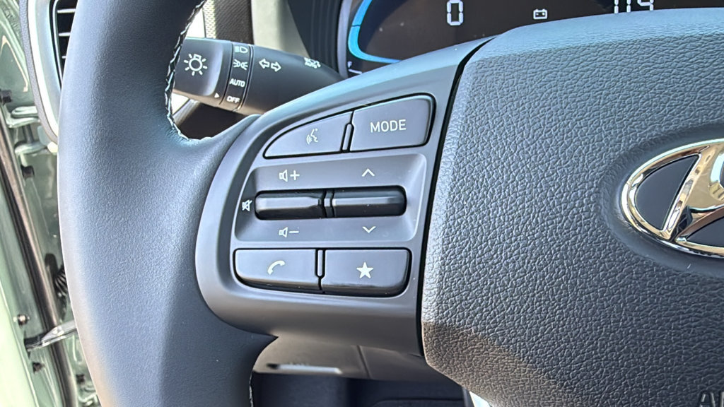 New 2026 Hyundai Venue SEL FWD image 21