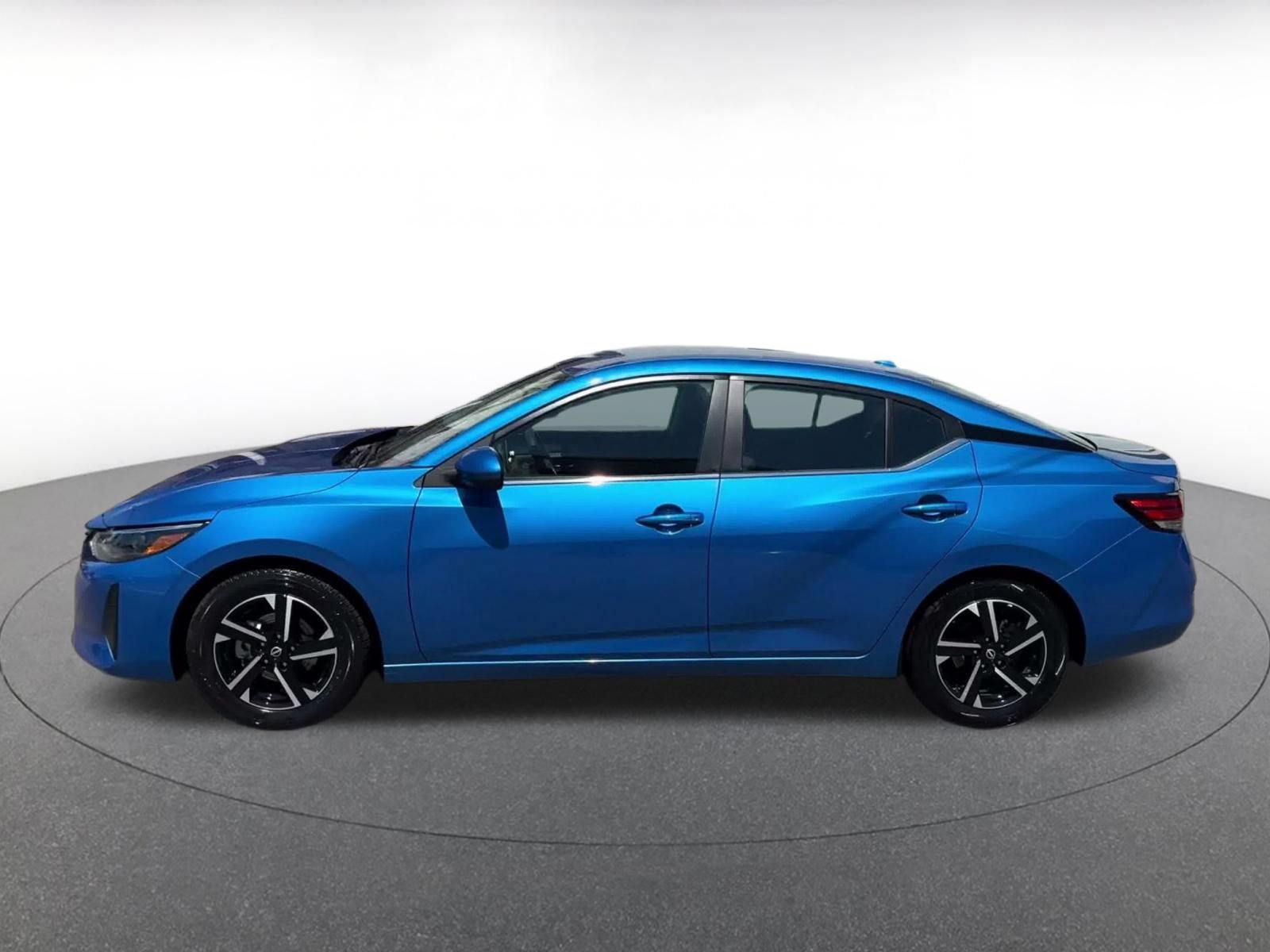 Used 2025 Nissan Sentra SV FWD image 7
