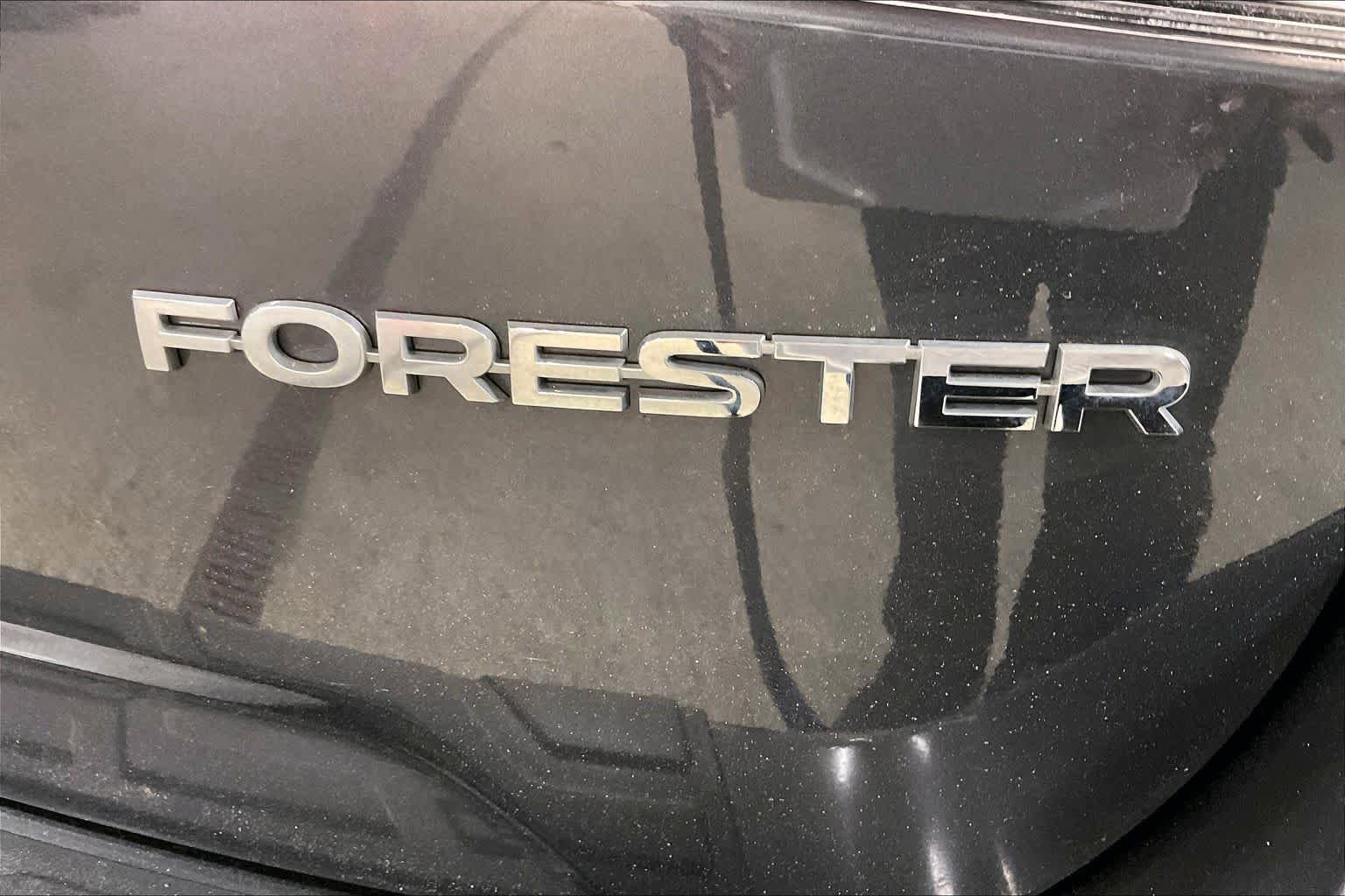 Used 2021 Subaru Forester Premium AWD/4WD image 10