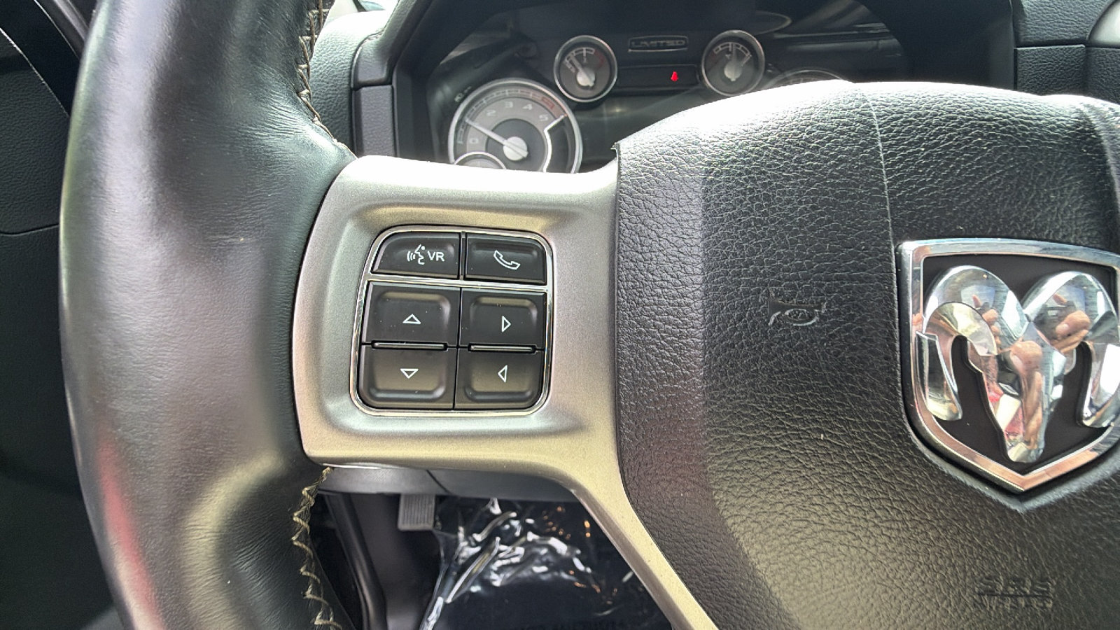 Used 2015 RAM 1500 Limited AWD/4WD image 27