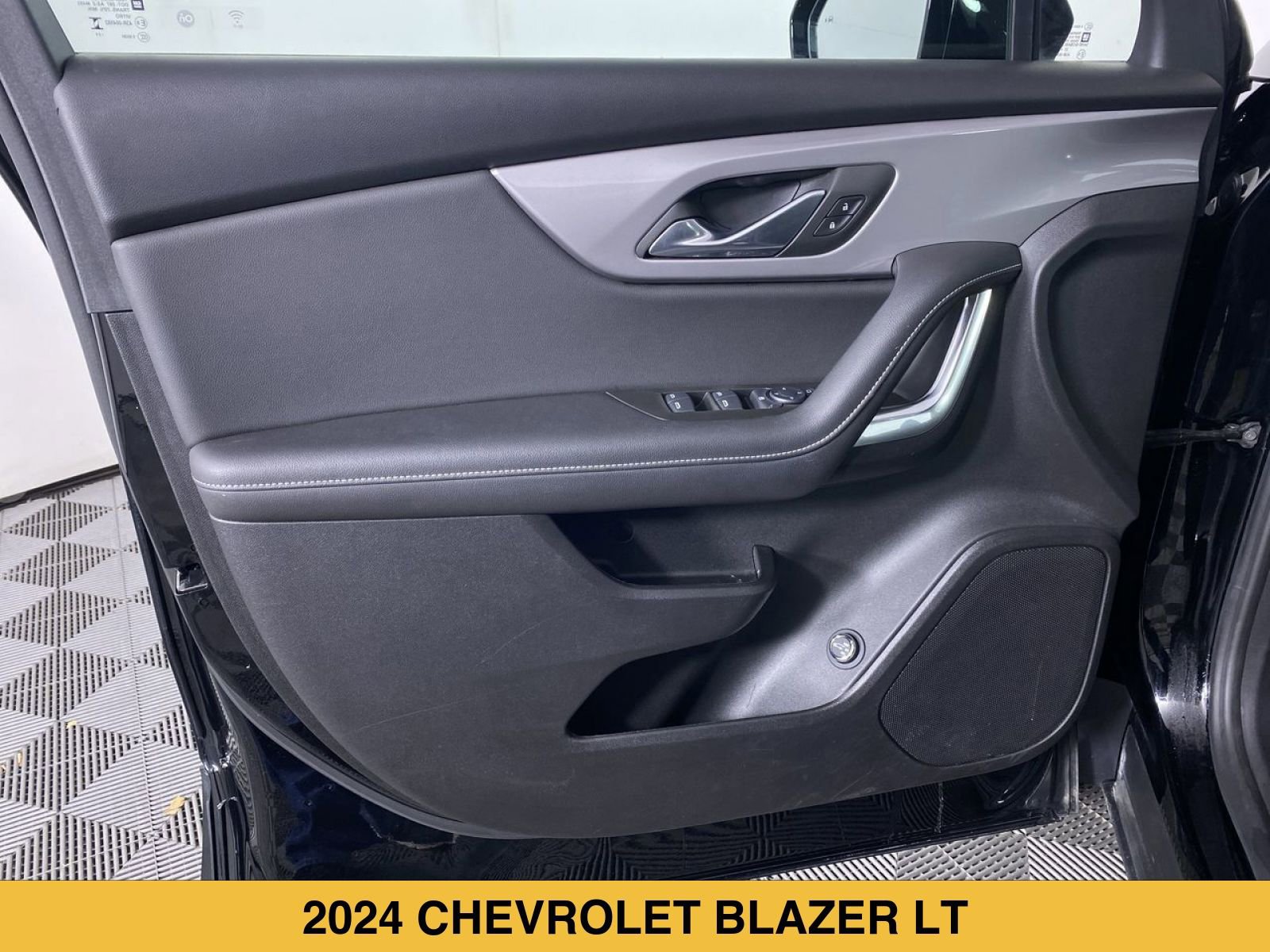Certified 2024 Chevrolet Blazer LT w/ Convenience Package FWD image 20