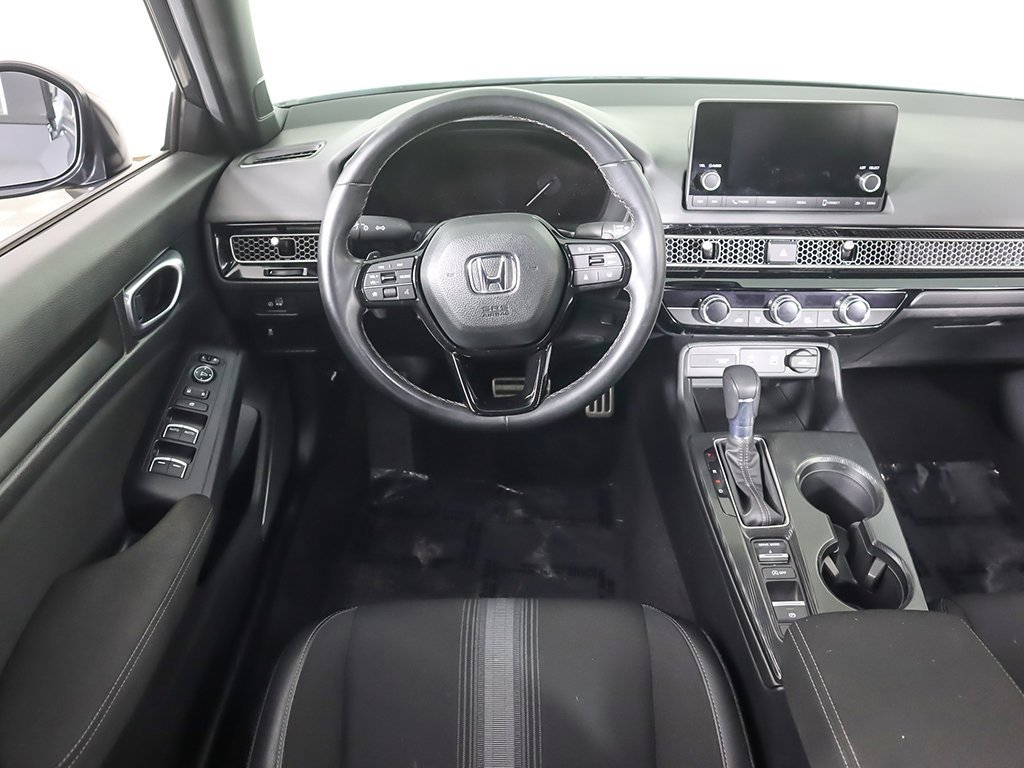 Used 2025 Honda Civic Sport image 32