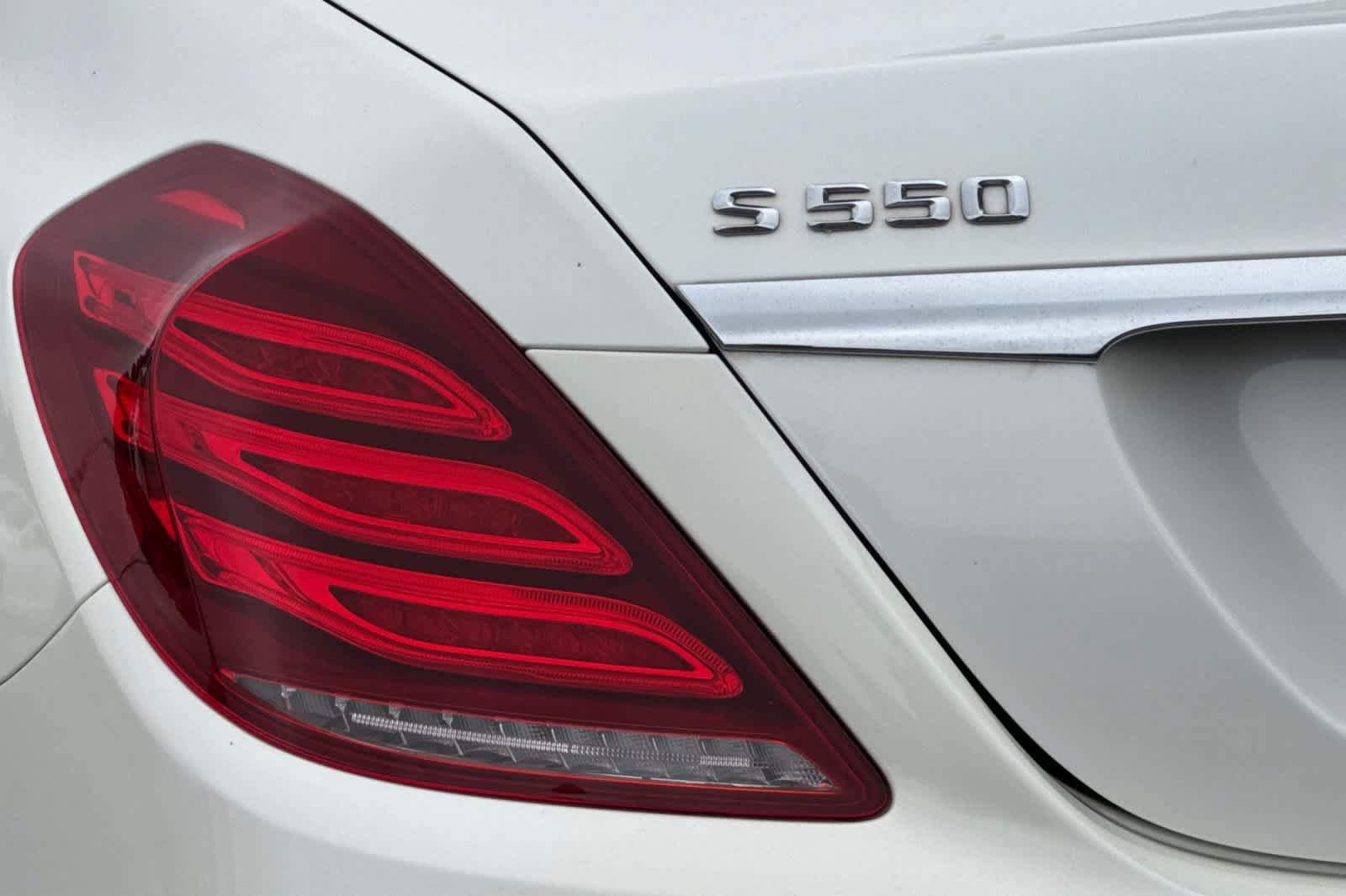 Used 2015 Mercedes-Benz S 550 Sedan image 27