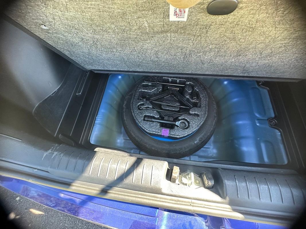 Used 2021 Hyundai Venue SE image 13