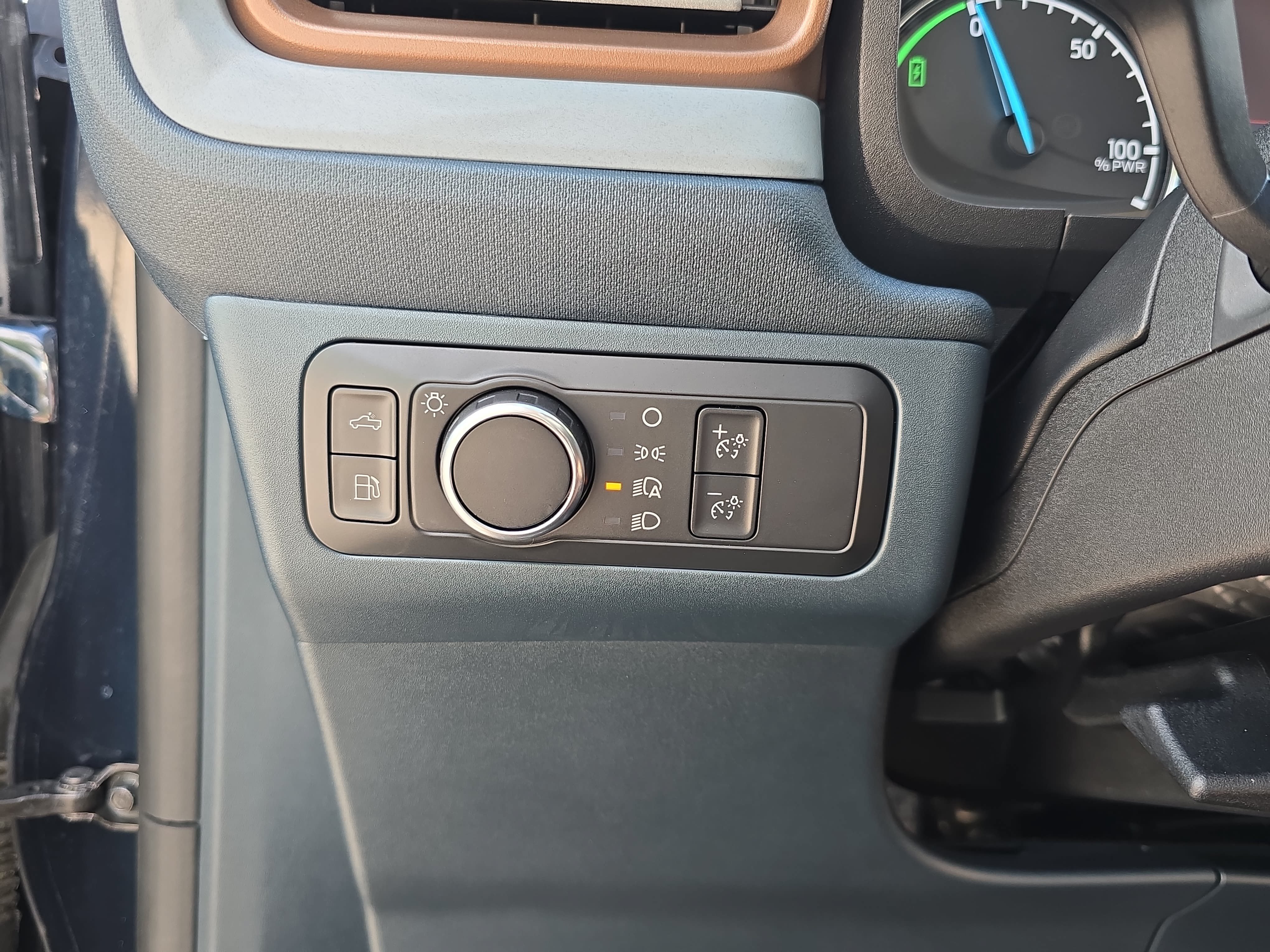 Used 2022 Ford Maverick Lariat w/ Lariat Luxury Package FWD image 26
