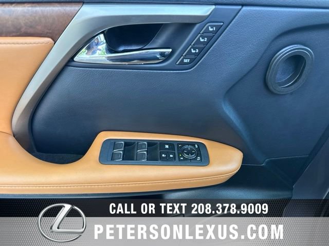 Used 2022 Lexus RX 350L Premium w/ Premium Package AWD/4WD image 25
