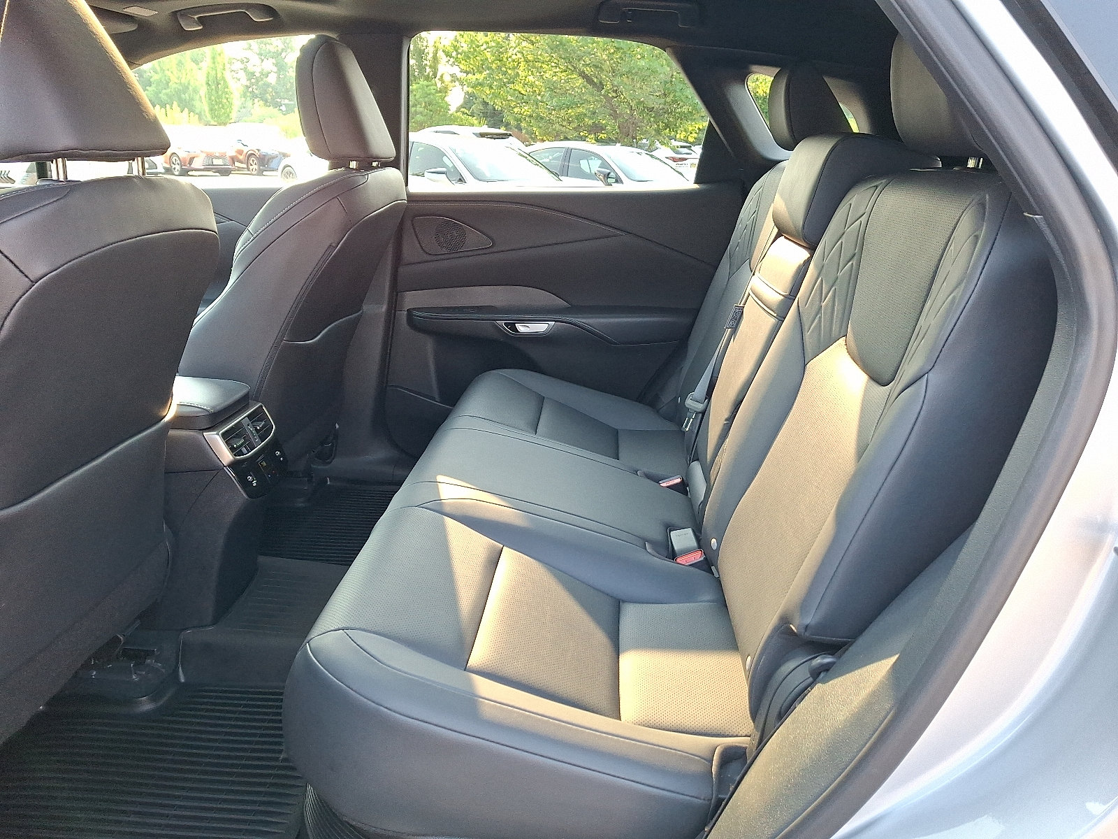 Certified 2023 Lexus RX 350h w/ Accessory Package (2T) AWD/4WD image 11
