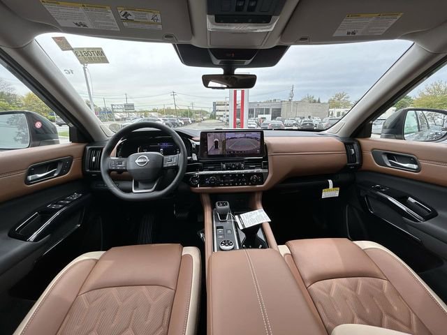 New 2026 Nissan Pathfinder Platinum w/ Cargo Package AWD/4WD image 12