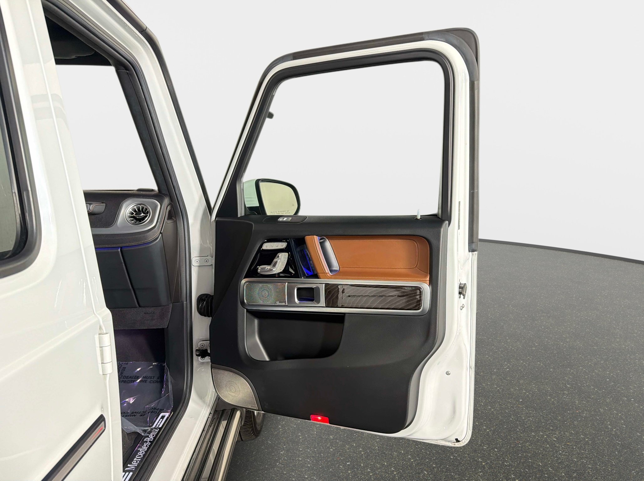 Used 2022 Mercedes-Benz G 550 image 17
