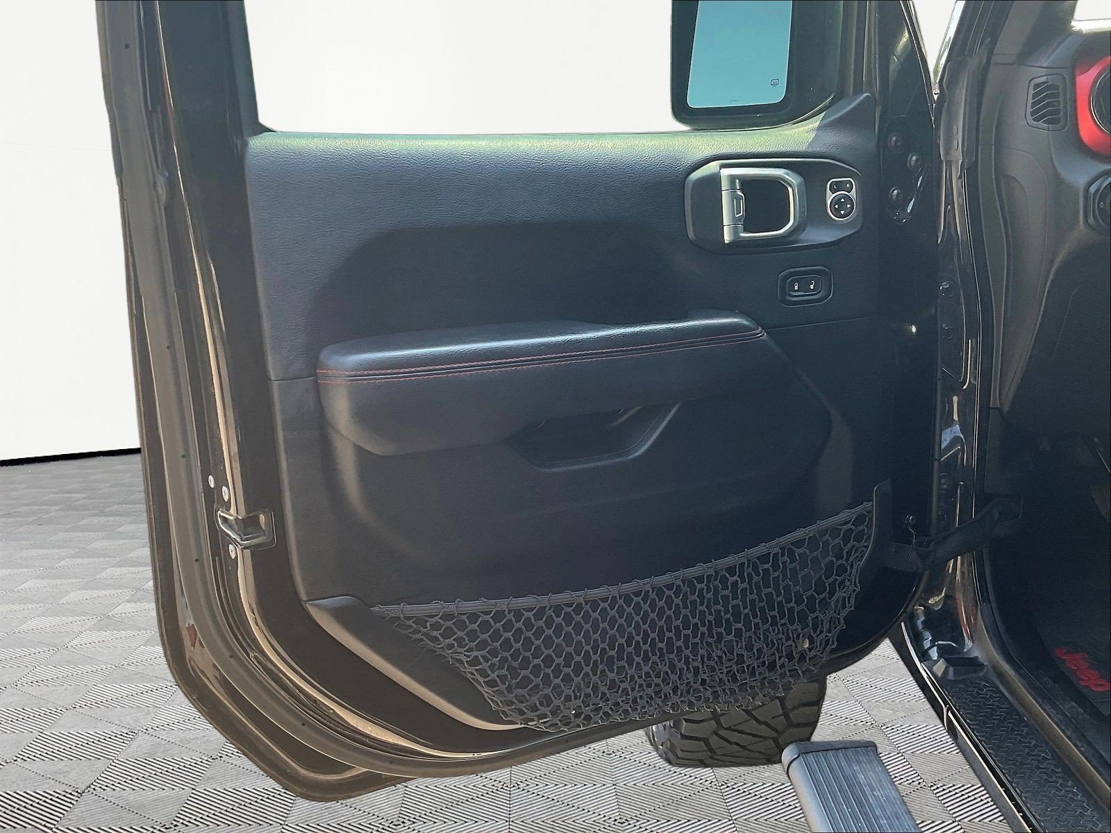 Used 2018 Jeep Wrangler Unlimited Rubicon AWD/4WD image 21
