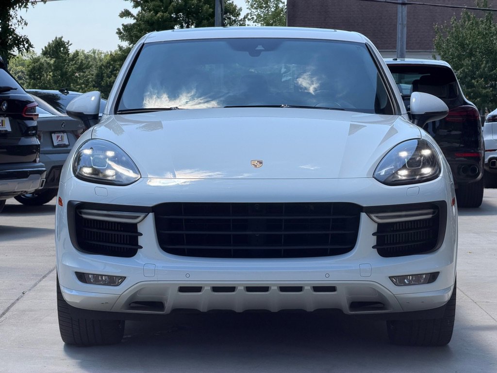 Used 2016 Porsche Cayenne GTS AWD/4WD image 4