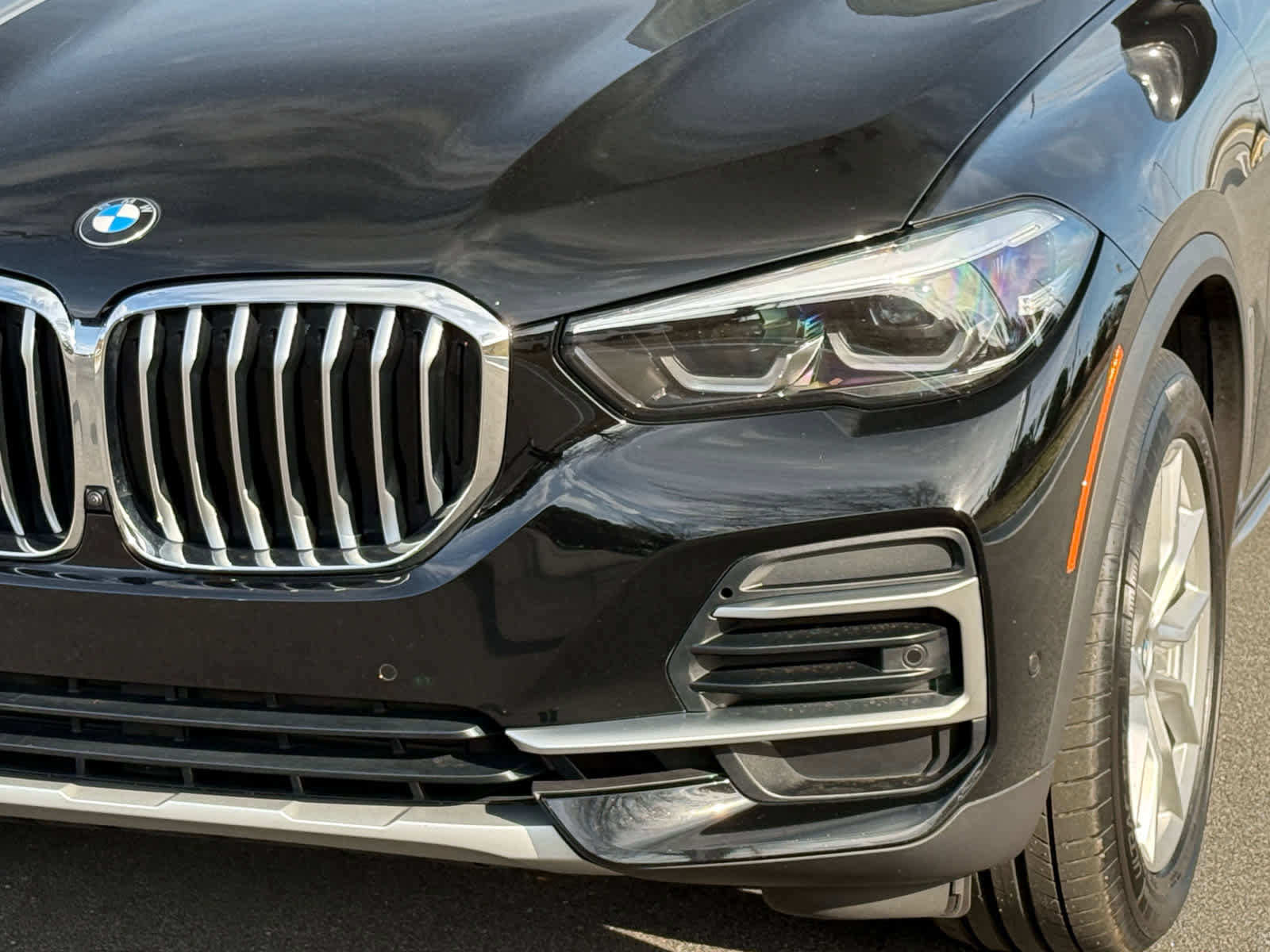 Used 2023 BMW X5 xDrive40i w/ Premium Package image 10