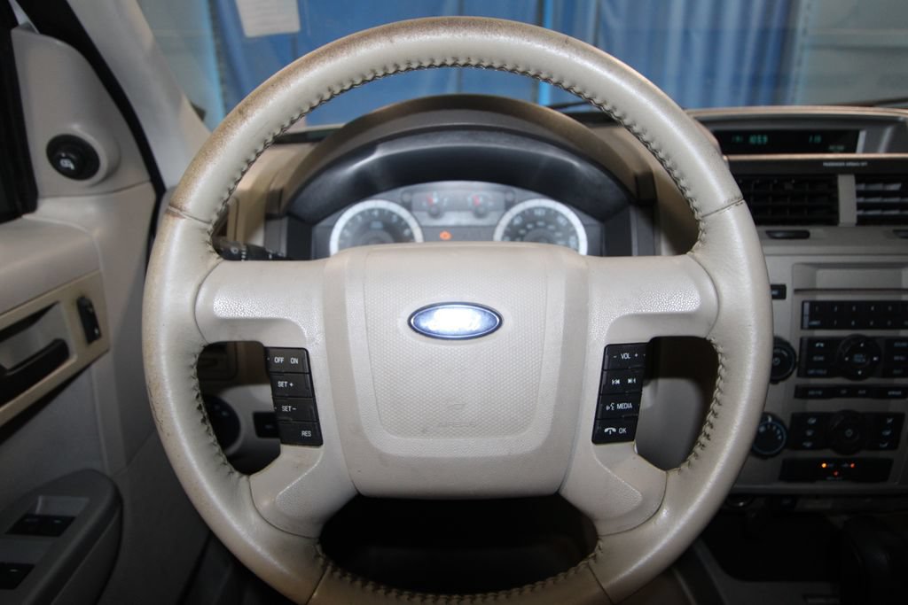 Used 2011 Ford Escape XLT w/ 201A Rapid Spec Order Code FWD image 10