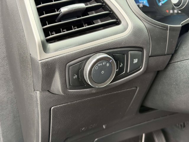 Used 2024 Ford Edge SEL AWD/4WD image 25