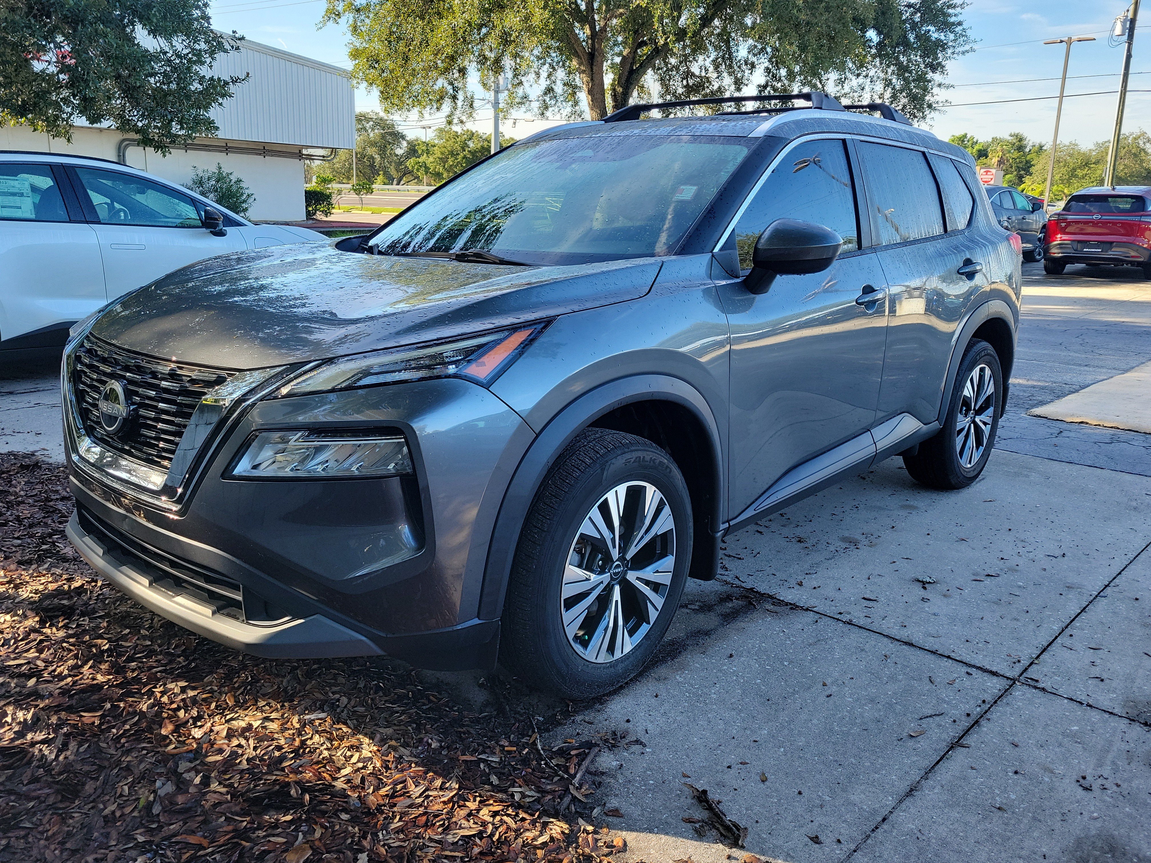 Certified 2023 Nissan Rogue SV w/ SV Premium B Package FWD image 2