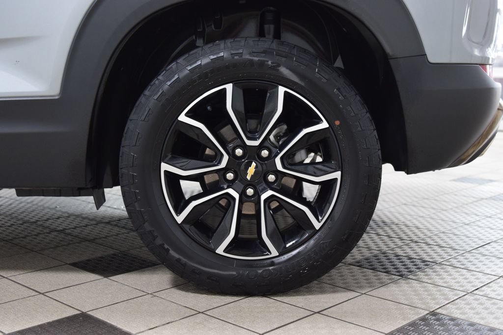 Used 2023 Chevrolet TrailBlazer ACTIV w/ Convenience Package AWD/4WD image 26