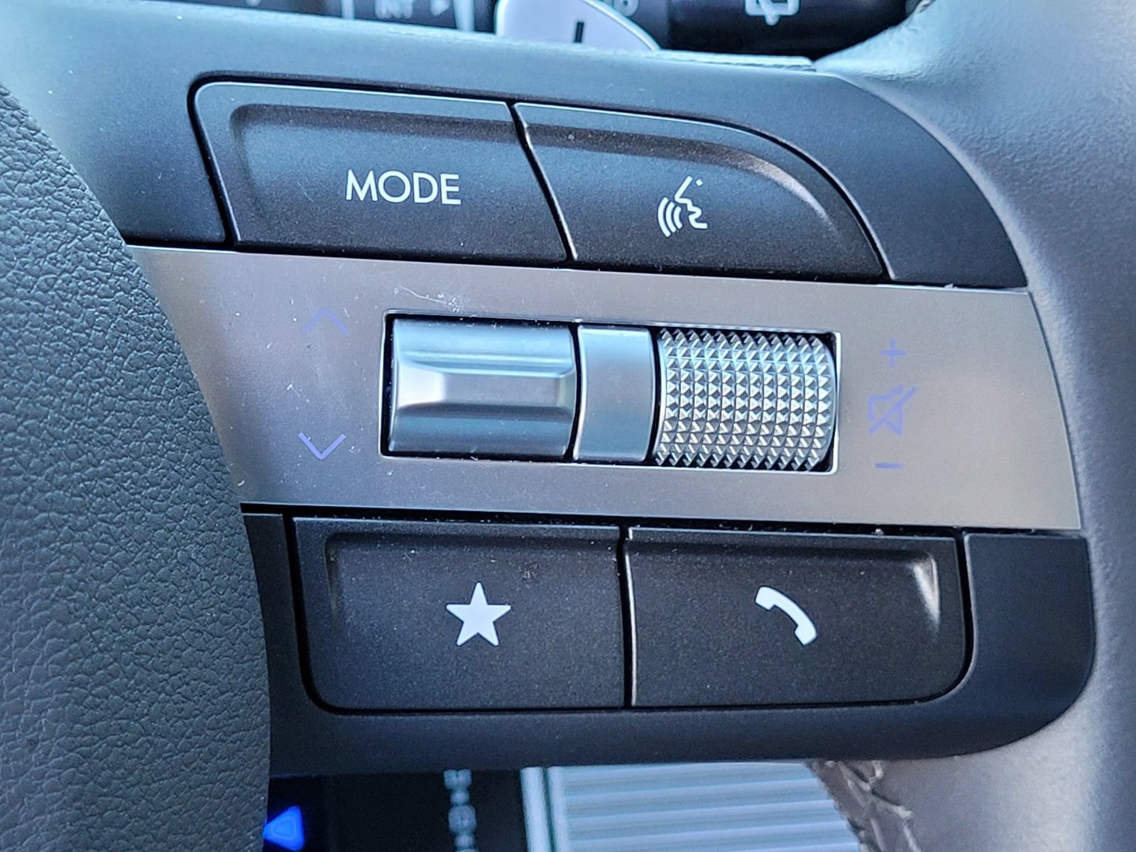 Certified 2026 Hyundai Kona SEL Premium AWD/4WD image 23