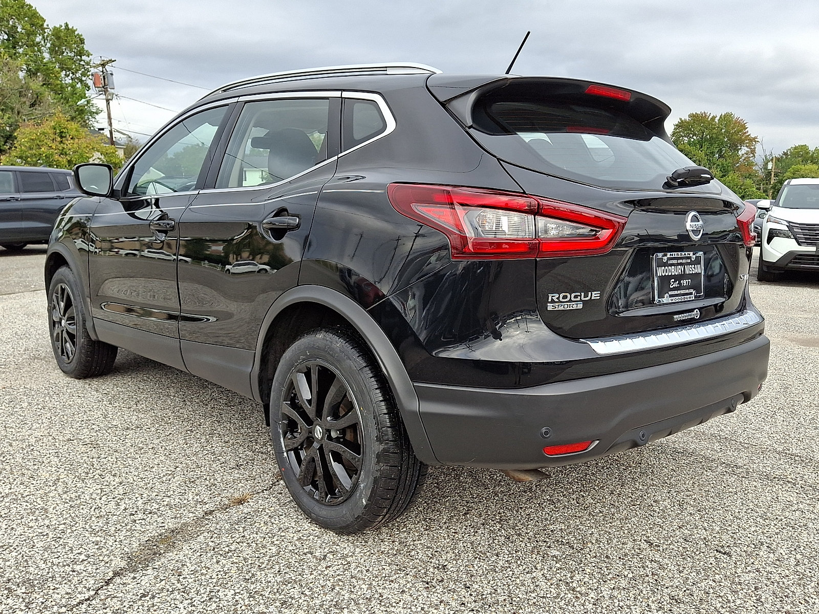 Certified 2022 Nissan Rogue Sport SV AWD/4WD image 4