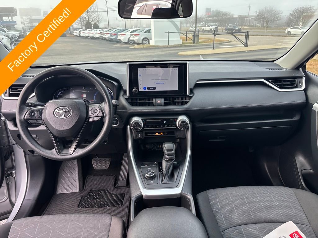 Used 2025 Toyota RAV4 XLE image 13
