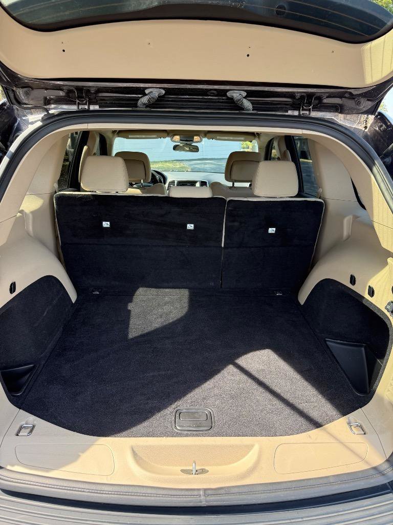 Used 2019 Jeep Grand Cherokee Laredo RWD image 27