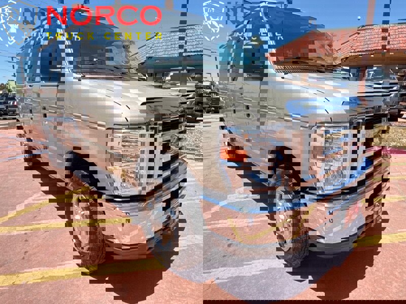 Used 2013 Ford E-350 and Econoline 350 XLT image 4